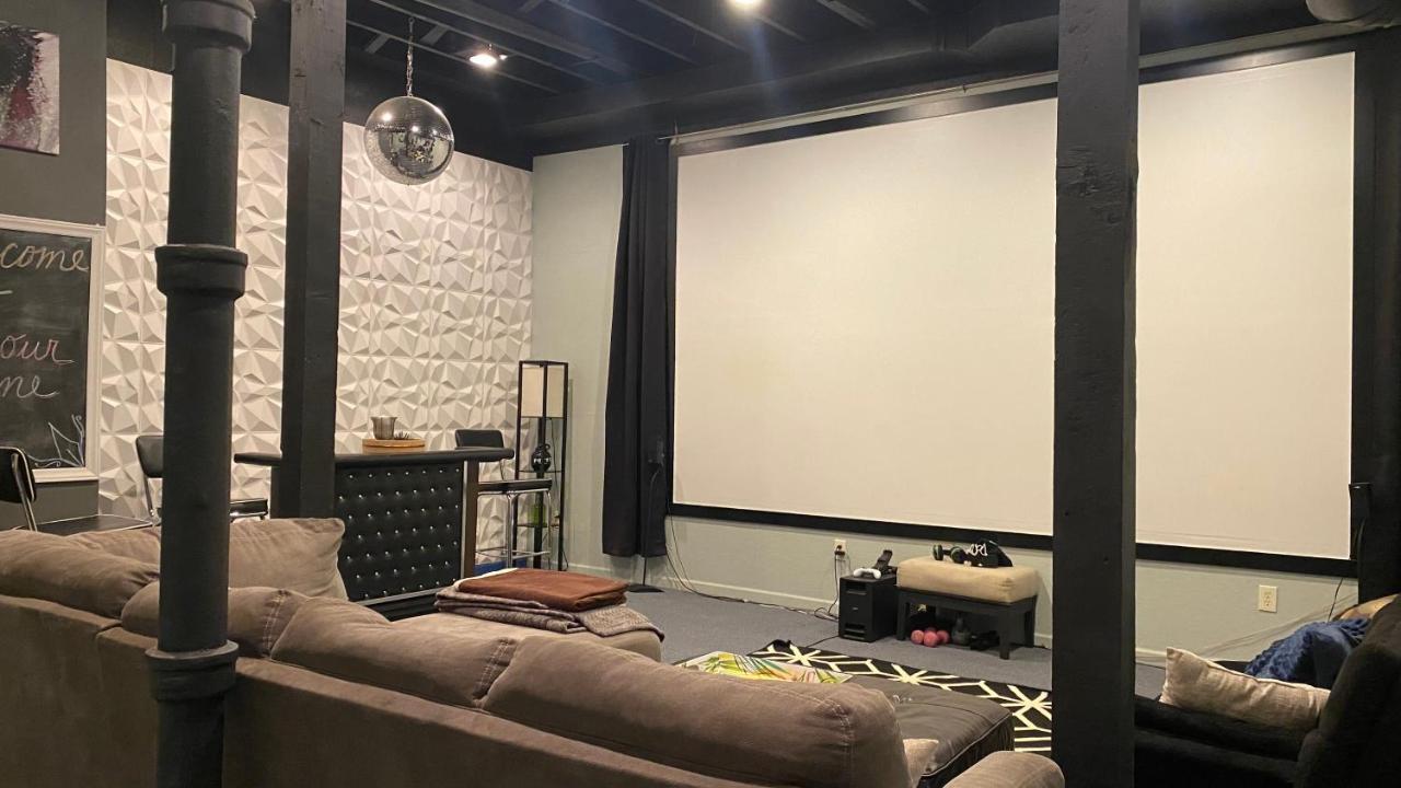 160Inch Home Movie Theater- Great For Movie Night! Omaha Eksteriør bilde