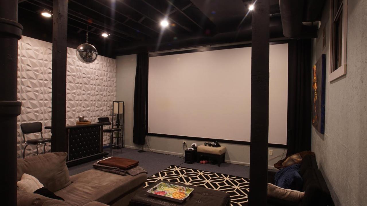 160Inch Home Movie Theater- Great For Movie Night! Omaha Eksteriør bilde
